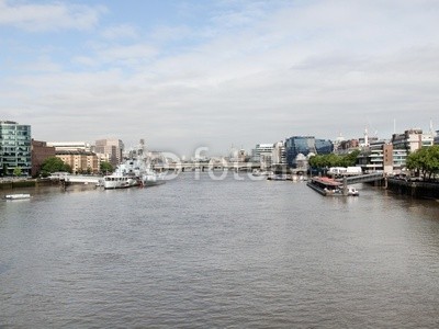 c, River Thames in London (Wunschgröße, Fotografie, Photografie, Panorama, Metropole, Stadt, Fluss, Themse, Architektur, Brücke, Boote, Büro, bunt)