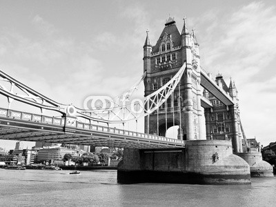 c, Tower Bridge, London (Wunschgröße, Fotografie, Photografie, Metropole, Stadt, Fluss, Themse, Brücke, Wahrzeichen, Neugotik, Klappbrücke, Büro, Business,  schwarz / weiß)