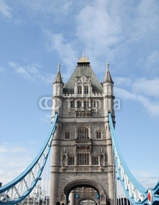 c, Tower Bridge, London (Wunschgröße, Fotografie, Photografie, Brückenkonstruktion, Perspektive, Metropole, Stadt,  Brücke, Wahrzeichen, Neugotik, Klappbrücke, Büro, Business,  bunt)