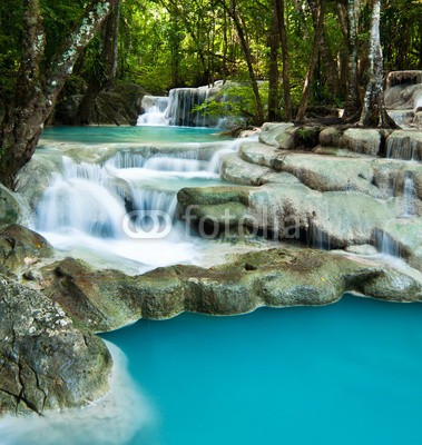 calcassa, Cascade in the Jungle (Thailand, Erawan, Nationalpark, Wasserfall, Kaskaden, Urwald, erfrischend, Urwald, Natur, Landschaft, Urlaub, Wellness, Badezimmer, Treppenhaus, Fotografie, Wunschgröße,  bunt)