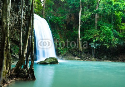 calcassa, Erawan Waterfall at Kanchanaburi (Thailand, Erawan, Nationalpark, Wasserfall, Kaskaden, Urwald, erfrischend, Urwald, Natur, Landschaft, Urlaub, Wellness, Badezimmer, Treppenhaus, Fotografie, Wunschgröße,  bunt)
