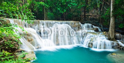 calcassa, Waterfall in the jungle (Thailand, Erawan, Nationalpark, Wasserfall, Kaskaden,  erfrischend, Urwald, Natur, Landschaft, Urlaub, Wellness, Badezimmer, Treppenhaus, Fotografie, Wunschgröße,  bunt)