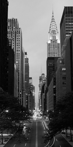 Dave Butcher, Chrysler Building at Night (Wunschgröße, Fotografie, Städte, Gebäude / Architektur, Chrysler building, New York, Nachtszene, Bleuchtung, Amerika, USA, Hochhaus, Perspektive, Büro, Wohnzimmer, Treppenhaus, schwarz/weiß)