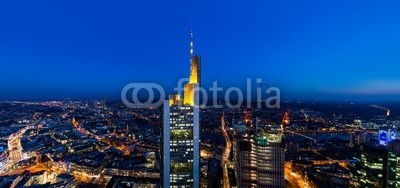 davis, Frankfurt Main Tower Panorama at night (frankfurt, panorama, stadt, hessen, nacht, skyline, stadt, architektur, turm, hochhaus, business, euro, bank, bank, gebÃ¤ude, frankfurt, main, deutsc)