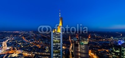 davis, Frankfurt Main Tower Panorama at night (frankfurt, panorama, stadt, hessen, nacht, skyline, stadt, architektur, turm, hochhaus, business, euro, bank, bank, gebÃ¤ude, frankfurt, main, deutsc)