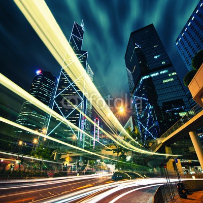 dell, Hong Kong City center at night with light trails (Wunschgröße, Fotokunst, Metropole, Stadt, China, Skyline, Nachtszene, Langzeitbelichtung, Lichtspuren, Verkehr, Pespektive, Büro, Business, bunt)