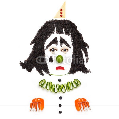 Dmitry Fisher, Fruity Pierrot. (Wunschgröße, Fotografie, Früchte, Gemüse, Clown, Pierrot, Montage, Clownsgesicht, traurig, Gesundheit, Vitamine, Ernährung, Esszimmer, Küche, Bistro, Gastronomie, bunt)