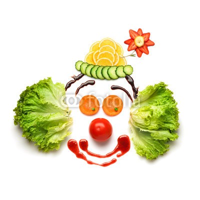 Dmitry Fisher, Happy meal for opponents of fast-food. (Wunschgröße, Fotografie, Früchte, Gemüse, Clown, Spaß, Montage, Clownsgesicht, Salat, lustig, Gesundheit, Vitamine, Ernährung, Esszimmer, Küche, Bistro, Gastronomie, bunt)