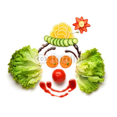 Dmitry Fisher, Happy meal for opponents of fast-food. (Wunschgröße, Fotografie, Früchte, Gemüse, Clown, Spaß, Montage, Clownsgesicht, Salat, lustig, Gesundheit, Vitamine, Ernährung, Esszimmer, Küche, Bistro, Gastronomie, bunt)