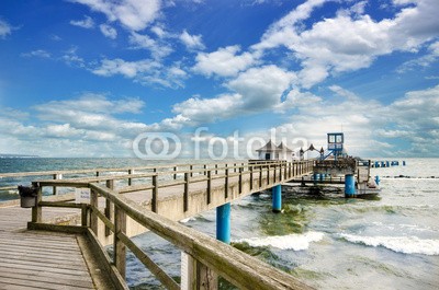 doris oberfrank-list, Deutschland / Rügen / Seebrücke Sellin (brücke, brücke, anlegestelle, restaurant, geländer, seebad, kur, kurort, rügen, gepreßt, insel, ostsee, postkarte, urlaub, fremdenverkehr, erholung, time out, idyllisch, erholen, entspannen, mecklenburg-vorpommern, natur, deutschland, himmel, hoc)