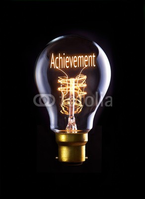 duncanandison, Achievement concept (leistung, business, konzept, erfolg, visionen, hell, ideen, kreativ, gedanken, literatur, elektrisches licht, geleistet, gelingen, erfahrung, innovation, planes, präsentation, zusammenarbeit, show, analyse, fußballtor, bibel, manage, kreativitä)