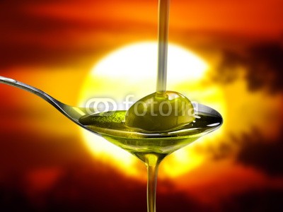 EcoPim-studio, olio d'oliva al tramonto (öl, welle, essen, organisch, biologisch, kochen, kultur, diät, sommer, leaf, frische, frisch, obst, gelb, fett, griechenland, flasche, zutaten, salate, italien, flüssig, licht, essen, reif, mittelmeer, oliven, gemüse, pflanze, ernte, gesunde, jahreszei)