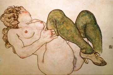 Egon Schiele, Akt mit grünen Strümpfen (Wunschgröße, Malerei, Frau, liegender Akt, lasziv,angezogene Beine, grüne Strümpfe, Scham, Klassische Moderne, People & Eros, Expressionismus, Schlafzimmer, bunt)