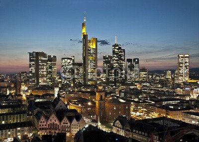 Eisenhans, Skyline Frankfurt (Wunschgröße, Photografie, Fotografie, Deutschland, Städte, Metropole, Panorama, Luftbild, Architektur, Skyline, Hochhäuser, Wolkenkratzer, Dämmerung, Beleuchtung, Business, Büro, bunt)