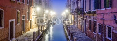 eyetronic, Venedig Panorama (venedig, panorama, stadt, italien, nacht, romantisch, winter, nebel, nachtaufnahme, abend, nachts, straße, kanal, licht, reise, banner, querformat, wasser, haus, reiseziel, architektur, historisch, europa, europäisch, venedig, tourismus, gebäud)