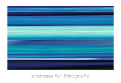 Andreas Feil, Fotografie I (Photokunst, abstrakt, Streifen, Lichtsteifen, blau, Wohnzimmer, Lichteffekte, Büro, Treppenhaus, bunt)