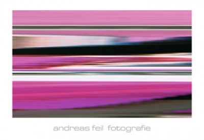 Andreas Feil, Fotografie III (Photokunst, abstrakt, Streifen, Lichtsteifen, horizontale, Wohnzimmer, Lichteffekte, Büro, Treppenhaus,pink/grau)