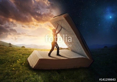 kevron2001, Opening the light of the Bible (licht, life, bibel, buch, bibel, christlich, religion, tage, nacht, dunkel, hell, sonne, sonnenaufgang, sonnenuntergang, landschaft, surreal, konzept, page, text, wort, mann, push, skilift, öffne)