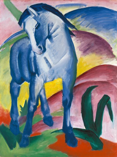 Franz Marc, Blaues Pferd (Wunschgröße, Malerei, Expressionismus, Pferd, Freiheit, Landschaft, Hügel, Tier, figurativ, klassische Moderne, Wohnzimmer, Arztpraxis, Treppenhaus, blau, bunt)