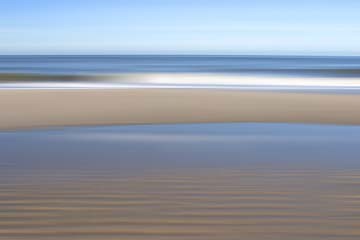 Gerhard Rossmeissl, Strand (Strand, Sand, Ebbe, Natur, Einsamkeit, Wellness, Entspannung, Badezimmer, Wohnzimmer, Schlafzimmer, Arztpraxis, Wunschgröße,  Fotografie,Photografie,  Meeresbrise, zeitgnössisch, bunt)