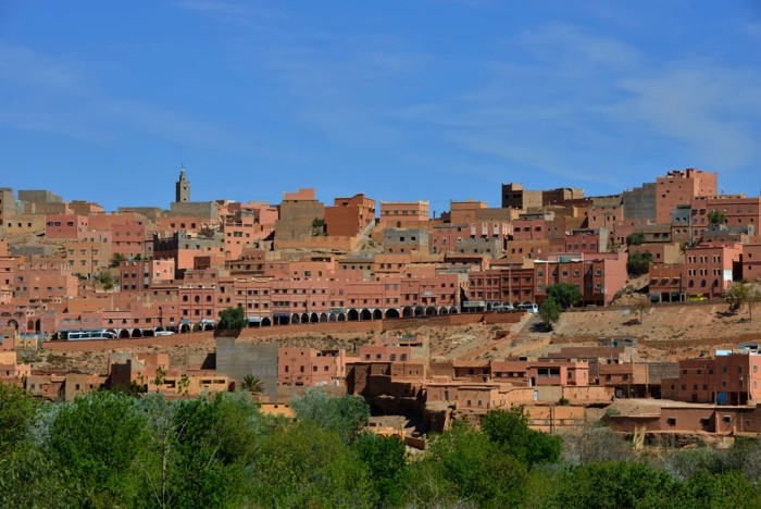 Hady Khandani, CITY OF BOUMALNE - MOROCCO (HADYPHOTO, Fotografie, Landschaft, Marokko, Städte, historische Stadt, Gebäude, Architektur, Wohnzimmer, Treppenhaus, Wunschgröße, bunt)