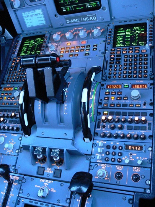 Hady Khandani, COCKPIT INSTRUMENTS 6 (HADYPHOTO, Fotografie, Cockpit, Flugzeug, Armaturen, Instrumente, Technik, Wunschgröße, bunt)