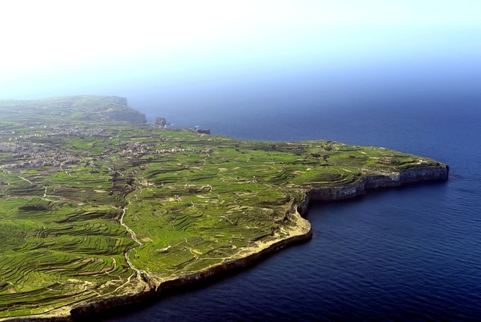 Hady Khandani, GEO ART - NORTHERN CLIFF OF GOZO - NORTHERN ISLAND OF MALTESE ARCHIPELAGO 1 (Wunschgröße, HADYPHOTO, Fotografie, Fotokunst, Geografie, Gozo, Insel, Malta, Klippen, Küste, Meer, Luftbild, Vogelperspektive, Landschaft, Wohnzimmer, Treppenhaus, bunt)