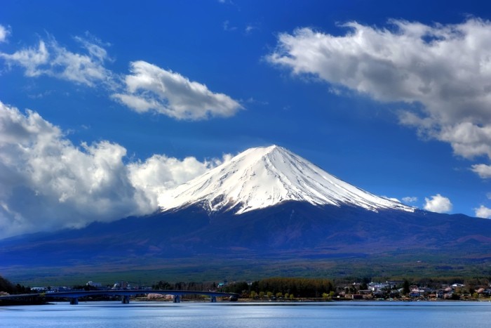 Hady Khandani, HDR - MOUNT FUJI AND LAKE KAWAGUCHI - JAPAN 1 (Wunschgröße, HADYPHOTO, Fotografie, Landschaft, See,  Panorama, Berg, Wahrzeichen, Fujijama, Japan, Wohnzimmer, Treppenhaus, bunt)