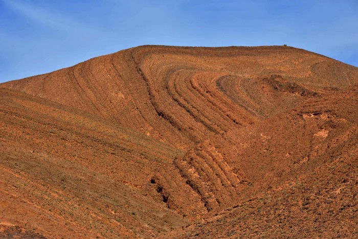 Hady Khandani, MOUNTAINS NEAR TALIOUINE - MOROCCO 2 (HADYPHOTO, Fotografie, Landschaft, Berg, Gebirge, Geologie, karg, trocken, Marokko, Afrika, Wohnzimmer, Treppenhaus, Wunschgröße, bunt)