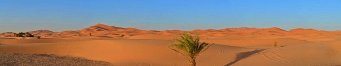 Hady Khandani, PANO - DUNES OF ERG CHEBBI - MERZOUGA - MOROCCO 9 (HADYPHOTO, Fotografie, Landschaft, Wüste, Sanddünen, Panorama, Marokko, Wohnzimmer, Treppenhaus, Wunschgröße, bunt)