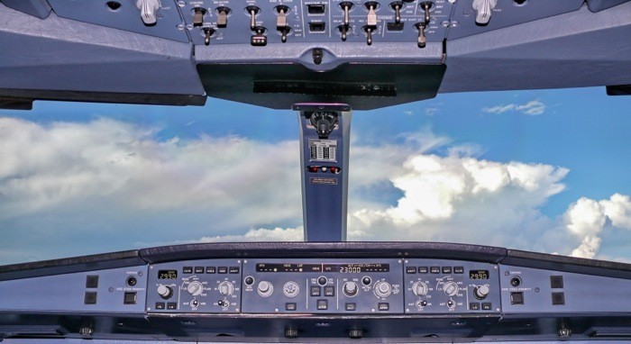 Hady Khandani, COCKPIT VIEW 5 (HADYPHOTO, Fotografie, Cockpit, Flugzeug, Wolken, Armaturen, Instrumente, Technik, Wunschgröße, bunt)