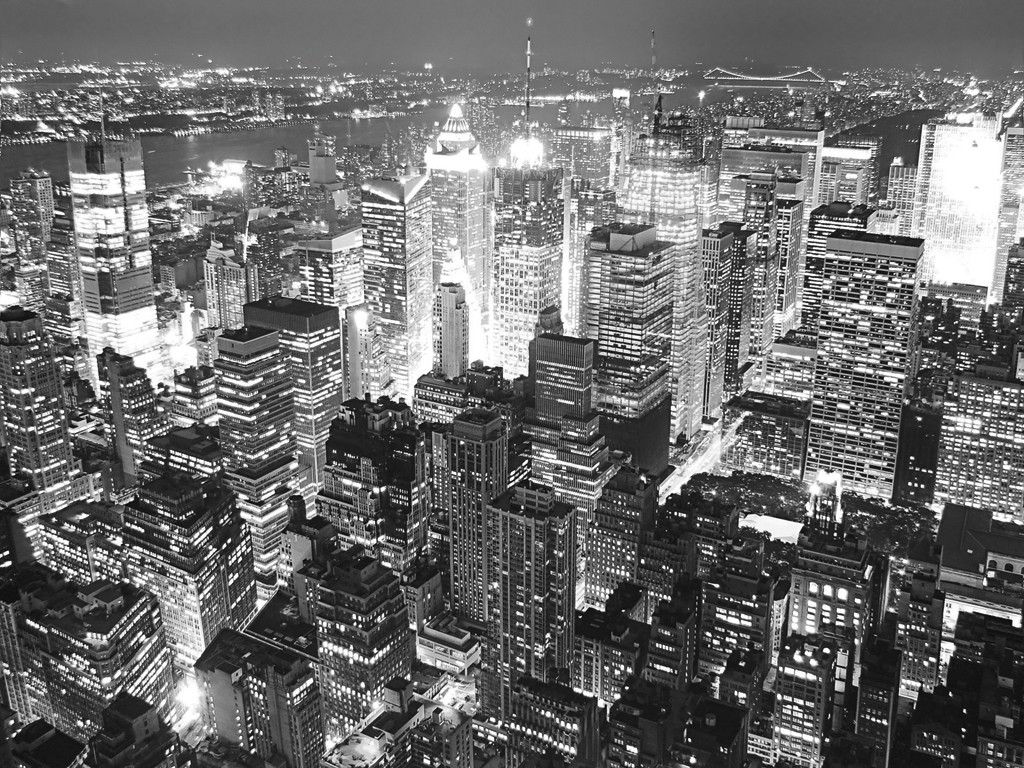 Aurélien Terrible, Overlooking Times Square (Fotokunst, New York, Städte, Metropole, Skyline, Architektur, Hochhäuser, Wahrzeichen, Nachtszene, Beleuchtung, Wohnzimmer, Büro, Jugendzimmer, schwarz/weiß)