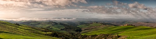 Rolf Fischer, Toscana - Crete Senesi (Wunschgröße, landschaftsfotografie,  Italien, Toskana, idylle, Apennin, Abendszenen, Reflexionen, Architektur, Flur, Treppenhaus, Wohnzimmer, bunt)