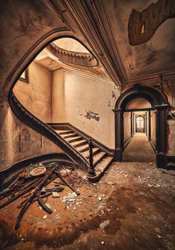 Matthias Haker, Choises (Interieur, Saal, Treppenhaus, Zerstörung, Vergänglichkeit, Erinnerung, Nostalgie, Prunk, Pracht, Vergangenheit, Gebäude / Architektur, Verfall,  Wunschgröße, Modern, Wohnzimmer, Schlafzimmer, bunt)