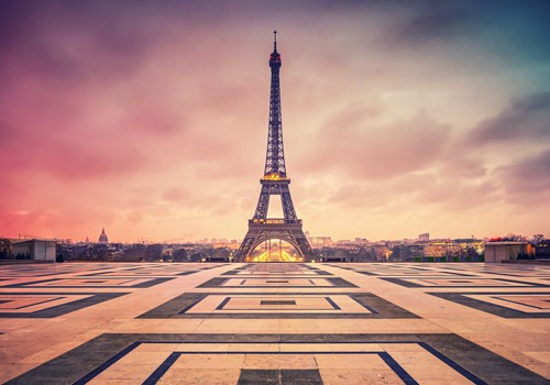 Matthias Haker, Awakening Paris (Eiffelturm, Wahrzeichen, Paris, Metropole, Sonnenaufgang, Fotokunst, Wunschgröße, Modern, Wohnzimmer, Treppenhaus, Büro, bunt)