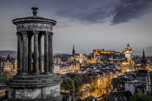 Ronin, Edinburgh (Stadt, Metropole, Schottland, Hauptstadt, Calton Hill, Abendszene, PanoramaTreppenhaus, Wohnzimmer, Wunschgröße, Fotokunst, bunt)