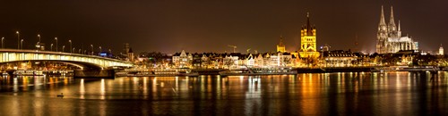 Ronin, Cologne Skyline (Köln, Panorama, Dom, Rhein, Fluss, Städte, Stadt, Brücke, Nachtszene, Beleuchtung, Spiegelungen, Gracht, Treppenhaus, Schlafzimmer, Fotokunst, Wunschgröße, bunt)