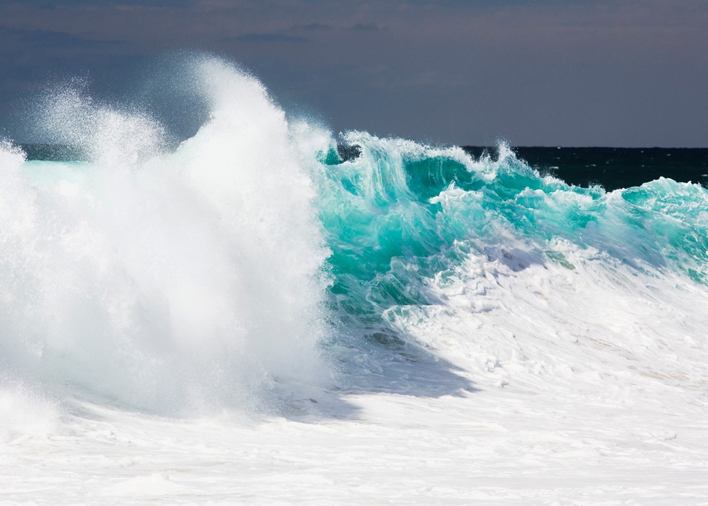 Wim Westfield, Baja California (Welle, Gischt, Schaum, Meer, Meeresbrise, Wasser, Kalifornien, Naturgewalten, Dynamik, Fotokunst, Wohnzimmer, Badezimmer, blau/weiß)