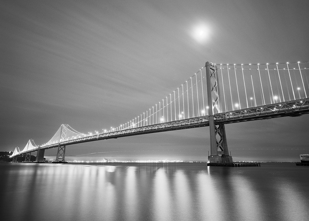 Dave Butcher, San Francisco Bay Bridge (Wunschgröße, Fotografie, Architektur, Golden Gate Bridge, Kalifornien, Nachtszene, Beleuchtung, Brücke, Wahrzeichen, Büro, Wohnzimmer, Treppenhaus, schwarz/weiß)