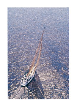 Ingrid Abery, Silver Sea II (Fotografie, Meeresbrise, Segelyacht, Wind, Geschwindigkeit,  Segel, Schiff, Wasser, Meer, Boot, Sport, Segelsport, Badezimmer, Wohnzimmer, Treppenhaus, bunt)