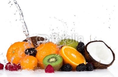 Jag_cz, Fruits in water splash, isolated on white background (Wunschgröße, Fotokunst, Früchte, Obst, Fruchtcocktail, Früchtemix, Zitrusfrucht, exotische Frucht,Orangen, Erdbeere, Kokosnuss, Kiwi, Himbeeren, Brombeeren, Wasser, Wasserstrahl, Wasserspritzer, Erfrischung, belebend, Küche, Gastronomie, Bistro, weiß / bu)