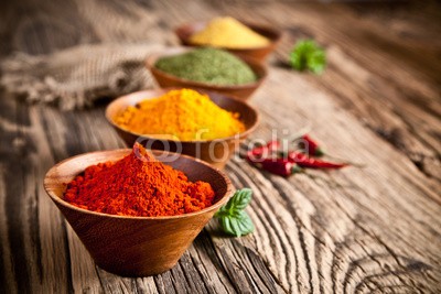 Jag_cz, Spices (gewÃ¼rz, holz, aroma, hintergrund, kardamom, zimt, schlieÃŸen, zutaten, pile, close-up, chiles, raum, striegeln, kochen, paprika, trocken, pfeffer, aromatisch, viele, kraut, flavour, braun, essen, chilies, natÃ¼rlich, schÃ¼ssel, verfÃ¤rbt, differen)