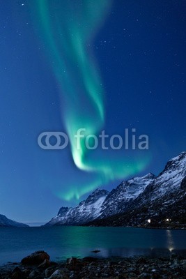 jamenpercy, Aurora Borealis in Norway, reflected (polarlicht, nordlicht, borealis, polarlichter, nord, licht, stern, universum, raum, galaxies, grün, arktis, skandinavien, norden, kalt, wildnis, natur, natürlich, freezing, norwegen, nordic, winter, besinnung, see, meer, schönheit, atemberaubend, nordpo)