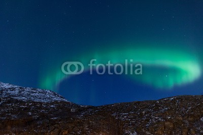 jamenpercy, Northern Lights (Aurora Borealis) curling (polarlicht, nordlicht, borealis, polarlichter, nord, licht, stern, universum, raum, galaxies, grün, arktis, skandinavien, norden, kalt, wildnis, natur, natürlich, freezing, norwegen, nordic, winter, besinnung, see, meer, schönheit, atemberaubend, nordpo)