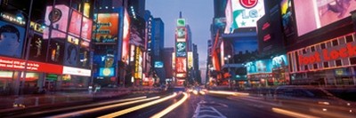 John Xiong, Time Square colors (Photokunst, Wunschgröße, Städte, Metropole, New York, Manhattan, Reklametafeln, Lichtspuren, Wohnzimmer, Jugendzimmer)