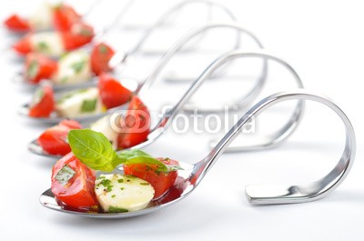 kab-vision, Caprese - Häppchen (caprese, tomaten, mozzarella, basilikum, antipasto, buecher, vorspeise, tomaten, olive-oil, dekorativ, canape, loesung, canal de provence, empfang, finger, festlich, käse, bison, kleines schiff, lecker, party, catering, kalt, teller, einladung, delicac)