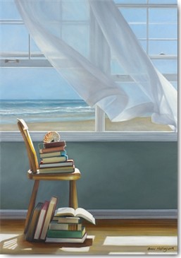 Karen Hollingsworth, Summer Reading List (Wunschgröße, Malerei, Modern, Fotorealismus, Meeresbrise, Meer, Fenster, Stuhl, Bücher, Vorhang, Gardine, wehende Gardine, Sonnenlicht, Lichtflecken, Aussicht, Wohnzimmer, Schlafzimmer, bunt)