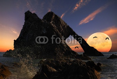 Lars Tuchel, mystic moments (fels, felsen, meer, ozean, wasser, welle, welle, gischt, rieseln, mond, sonnenuntergang, himmel, wolken, vÃ¶gel, vÃ¶gel, vorstellung, farbenfroh, schottland, fels, mystisc)