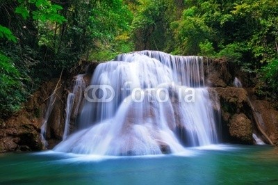 lkunl, Deep forest Waterfall in Kanchanaburi, Thailand (wasserfall, sturzbach, wald, fallen, baum, cascade, abstrakt, asien, katarakt, hintergrund, schöner, schönheit, kühl, umwelt, exotisch, frisch, frische, strömend, gras, grün, zuwachs, landschaft, leaf, natur, draußen, park, flüsschen, fotografi)