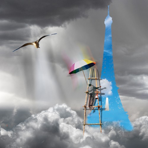 Maïlo / M-L Vareilles, Le peintre de nuages: La Tour Eiffel (Moderne Fotokunt, Fantasie, surreal, Eiffelturm, Mann auf der Leiter, Wolken, Unwetter, Möwe, Jugendzimmer, Wohnzimmer, Wunschgröße, bunt)